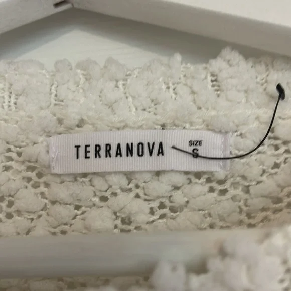 Spring sweater, white with bear face. - Picture 3 of 4